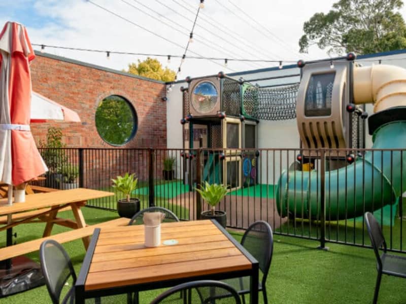 Pubs with Playgrounds