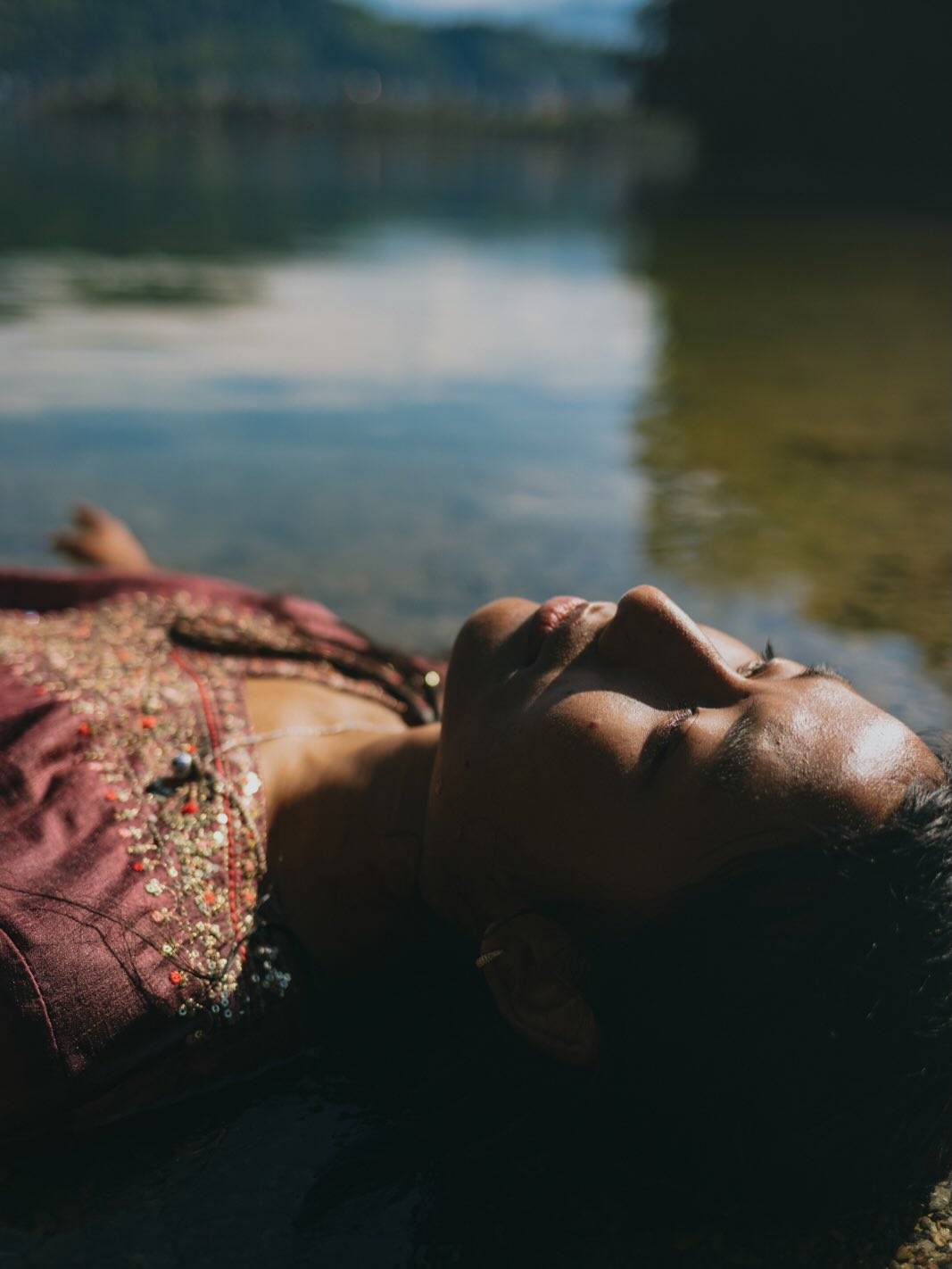 These past months I worked as a photographer in Pokhara.

I met Dikshya, a woman from a remote and hidden village deep in Nepal. Through the support of the organization EWN (@3sistersadventuretrek), she now has access to new opportunities. Possibilities that are slowly shaping a very different future… one that is truly in her own hands.

What inspires me most is her spirit.

Her curiosity. Her courage. Her hunger to learn and to discover more. 

She doesn’t hesitate to carry a heavy backpack and climb snow-covered mountains. She moves forward with determination, strength, and quiet confidence.

Dikshya is not just a story, she is inspiration.

And she stands alongside so many other women who are choosing a different path… a future where they are the ones deciding where they go.

A future shaped by their own choices.

As a documentary photographer in Nepal, I feel grateful to witness and share these stories. Moments of women empowerment in Nepal, resilience, and transformation.

All the love @dikshyaabohra 

#Nepal #DocumentaryPhotography
#WomenEmpowerment #FemaleTrekkingGuides #canondeutschland