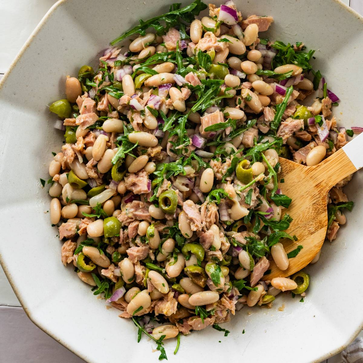weekly meal plan and tuna salad