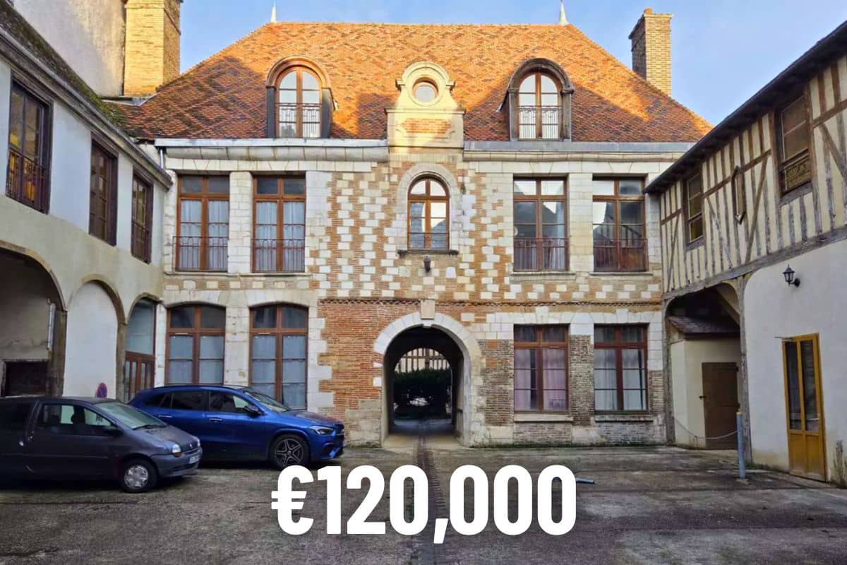 2-bedroom apartment in Troyes city center