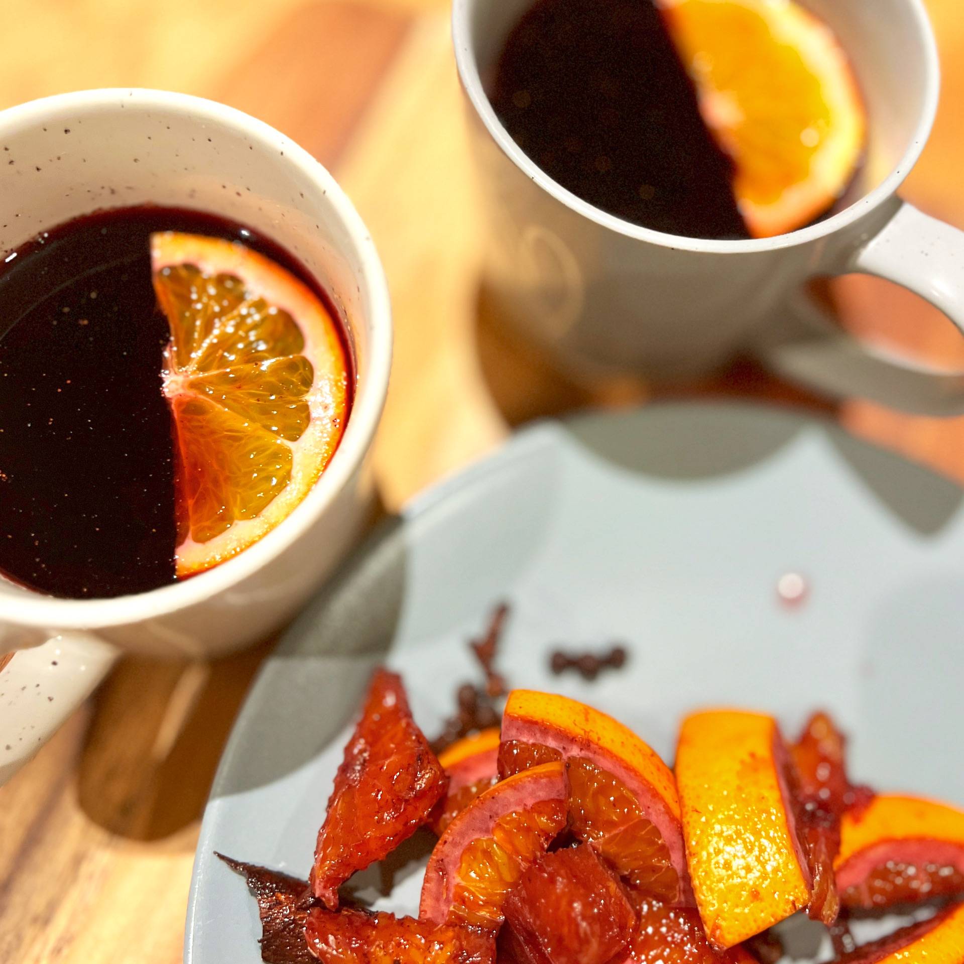 Mulled wine and cups