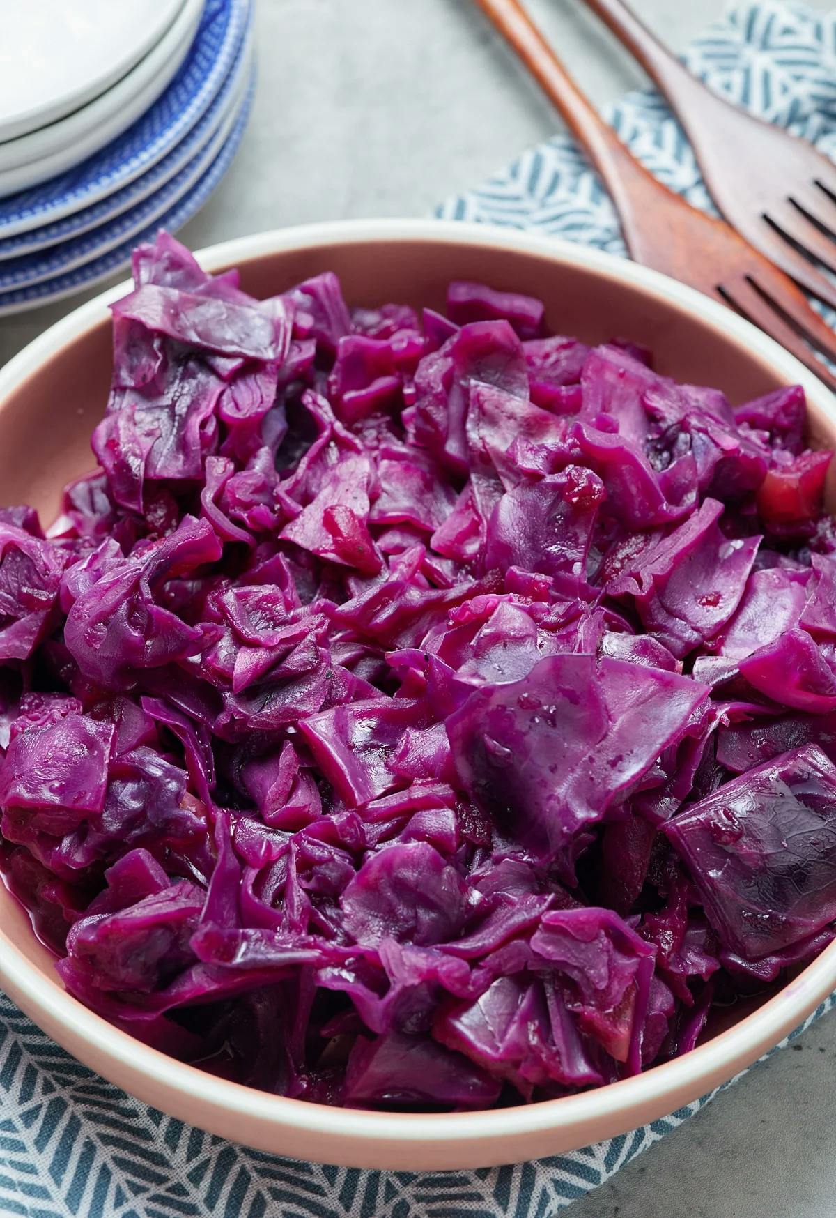 Purple sweet and sour cabbage in plate