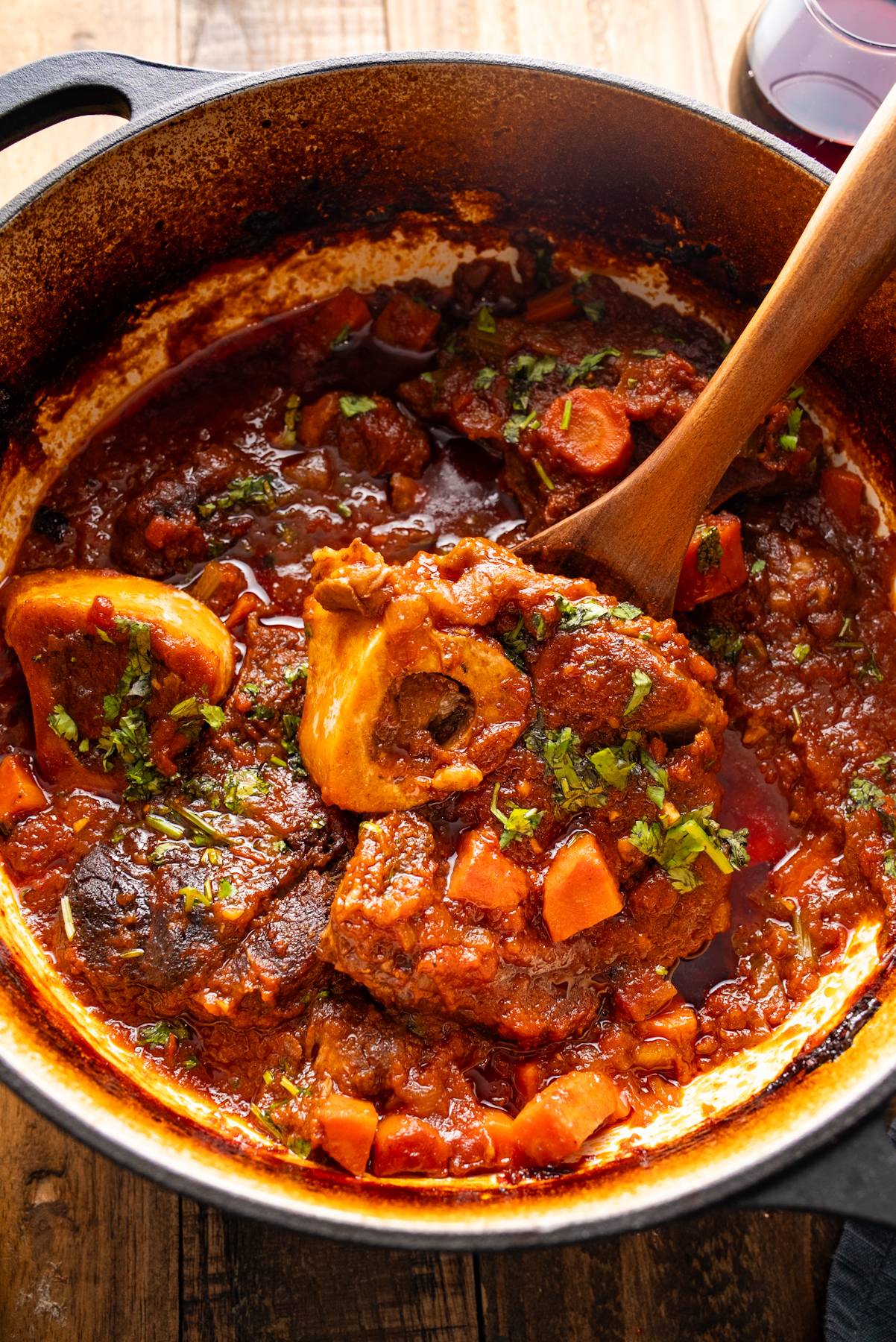 beef shanks in dutch oven