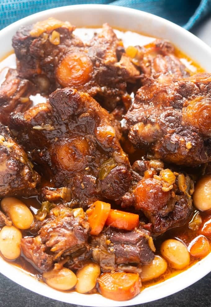 oxtail in bowl