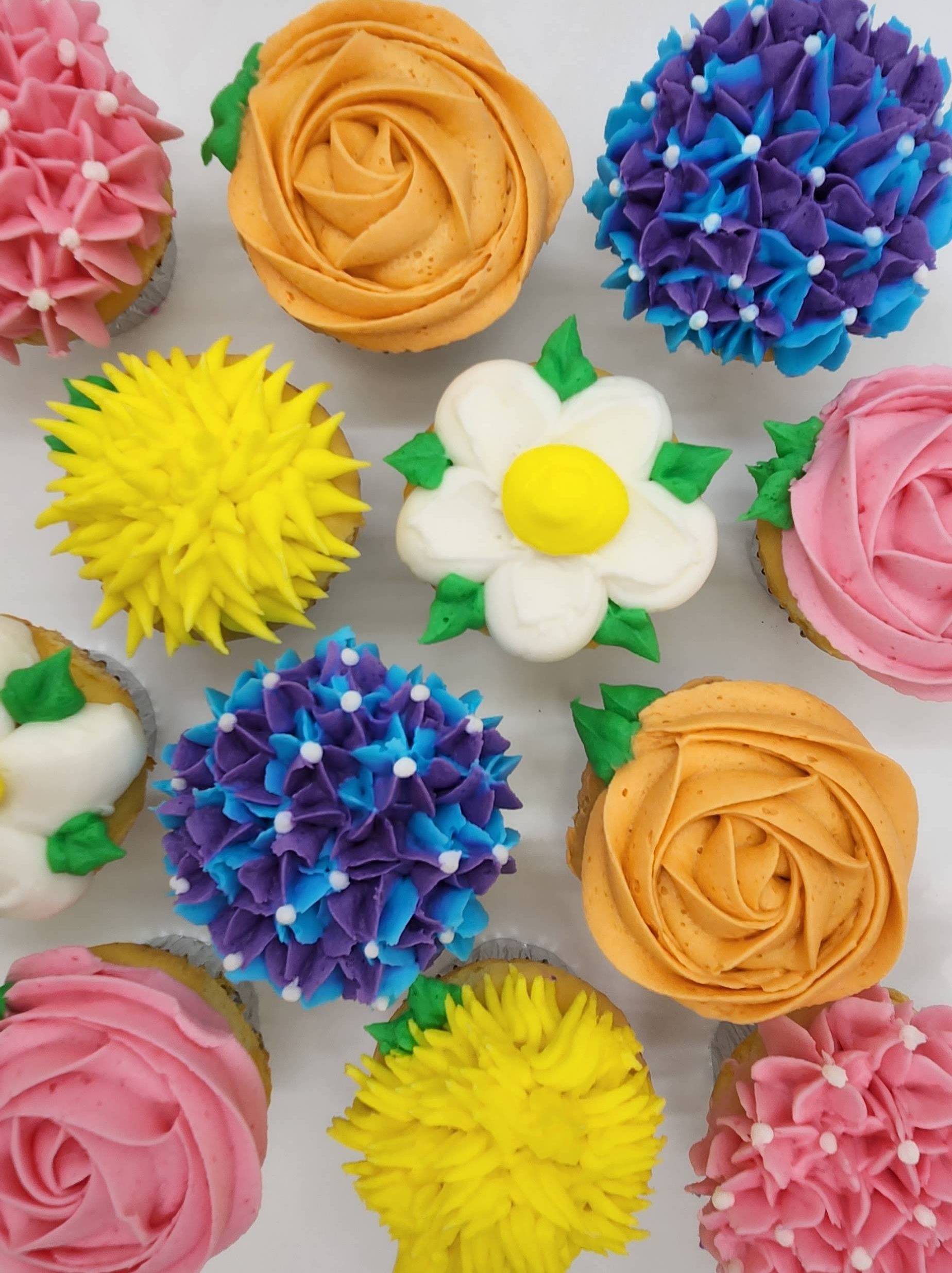 Easy Buttercream Flower Cupcakes for Beginners
