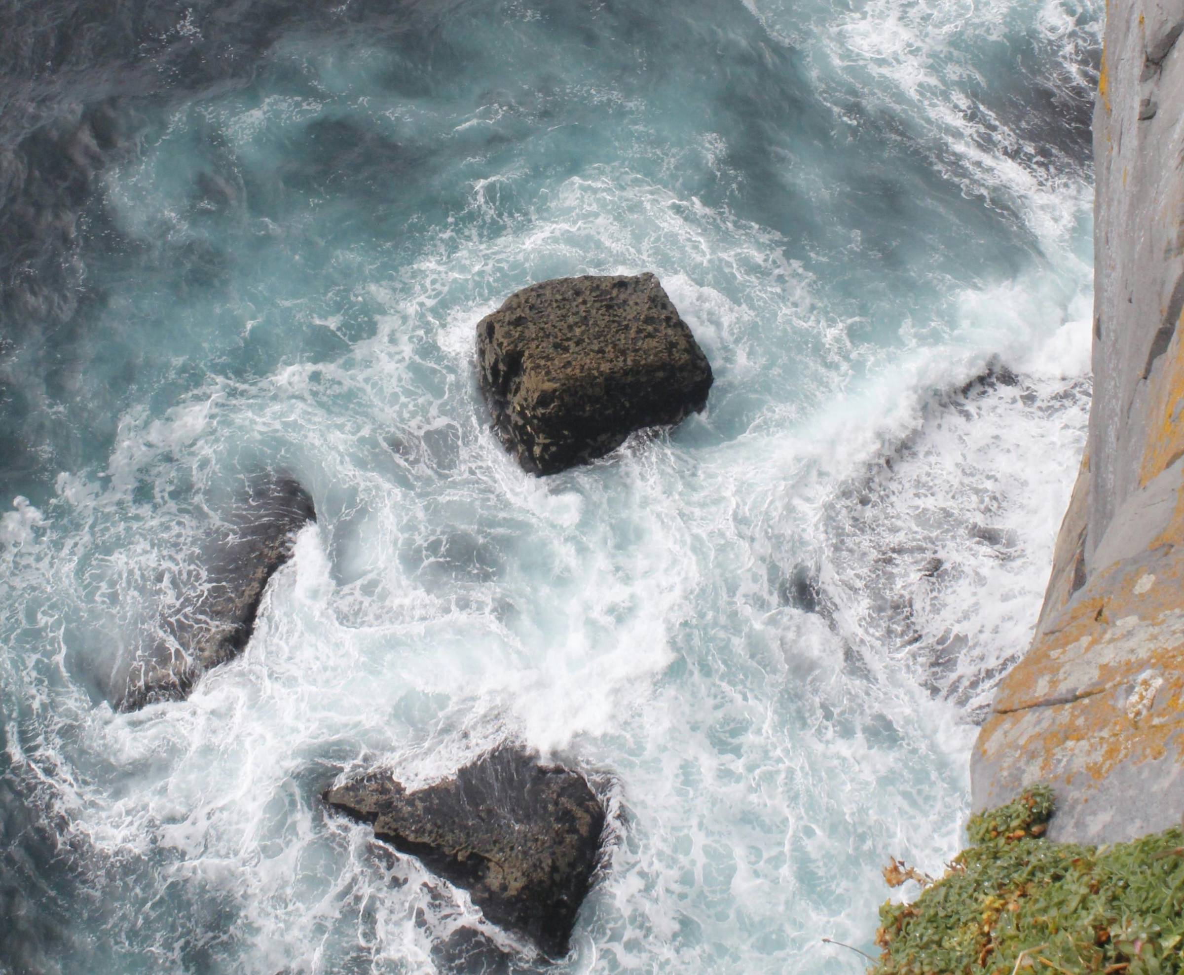 Waves on rocks