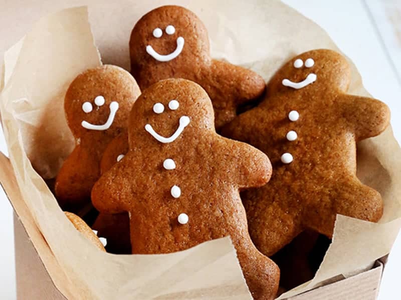 pile of soft gingerbread men cookies