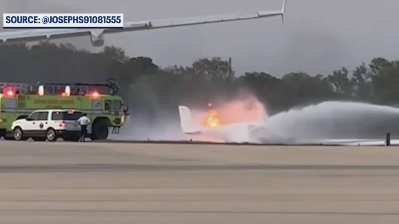 Emergency putting off fire from the plane