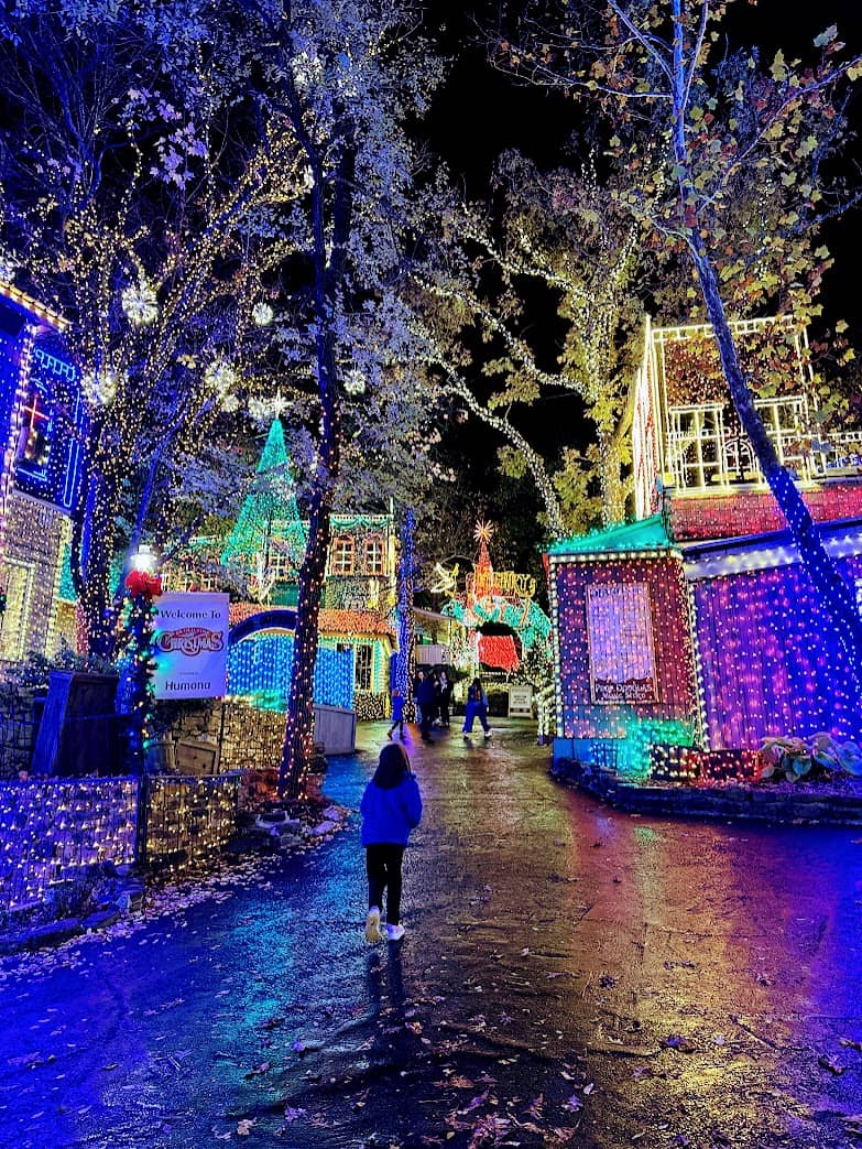 Christmas lights at Silver Dollar City