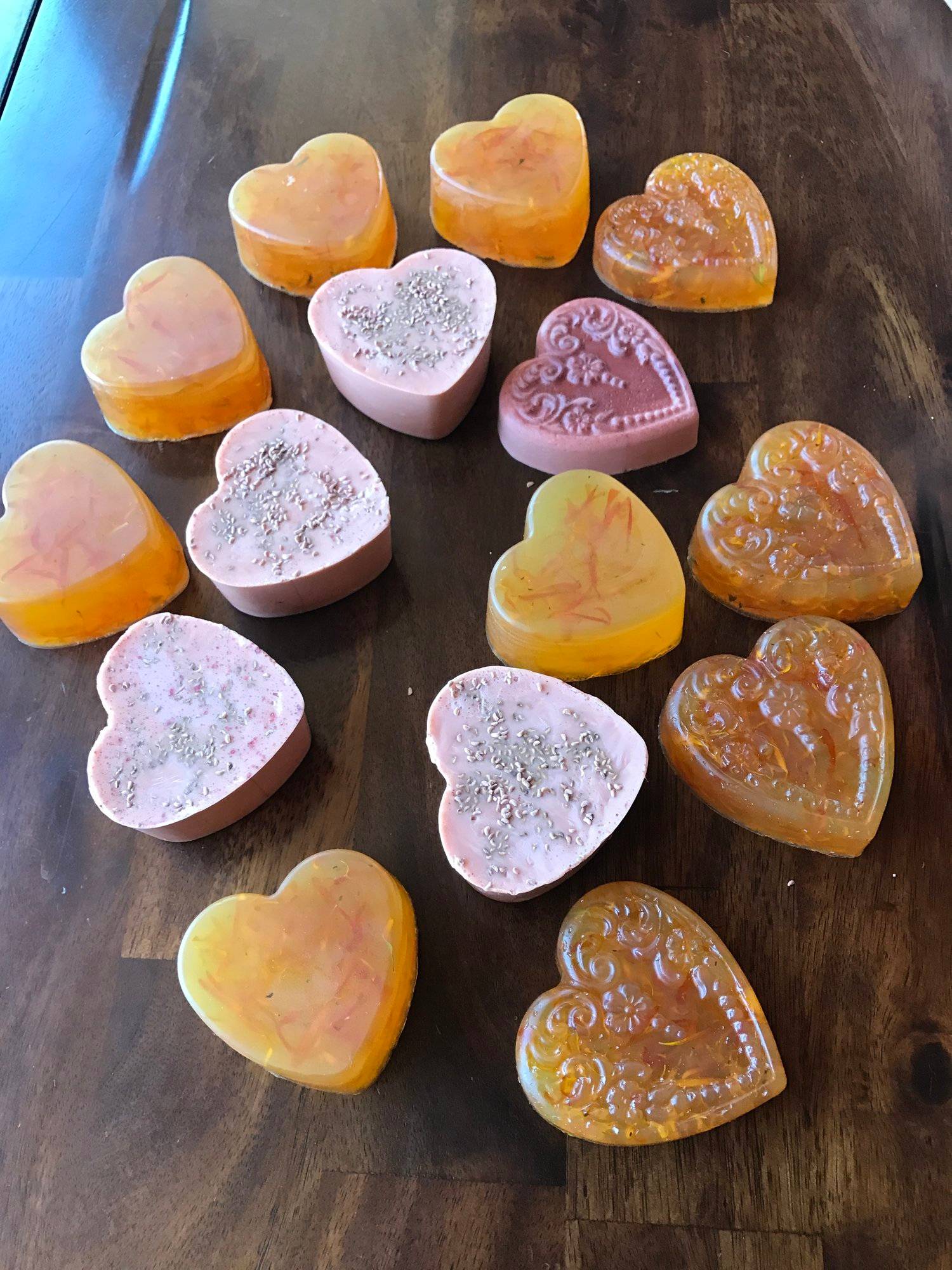 Get Your Melt and Pour Soap Making Guide....Plus 5 Easy Recipes