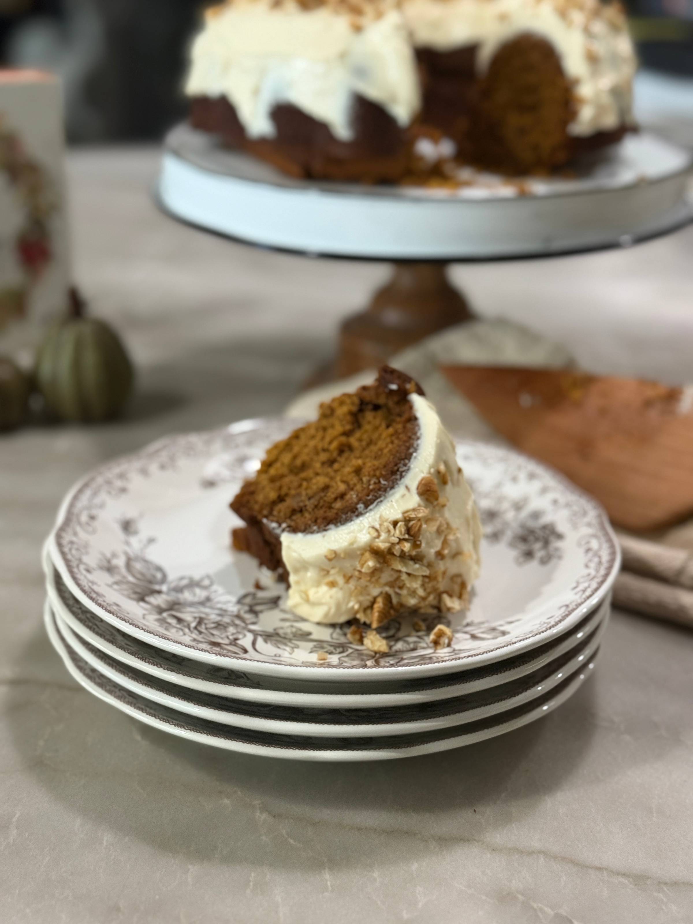Pumpkin Bundt cake, pumpkin bread, pumpkin puree, cozy cottage fall decor