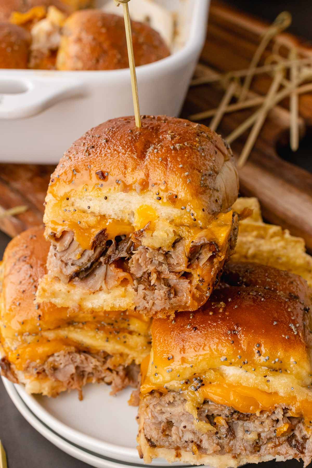 ️ BEST Roast Beef And Cheese Sliders
