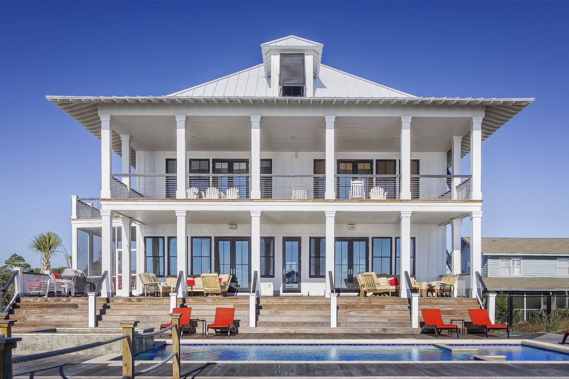 The Perfect Beach House: What to Look For When Booking a Vacation Rental 