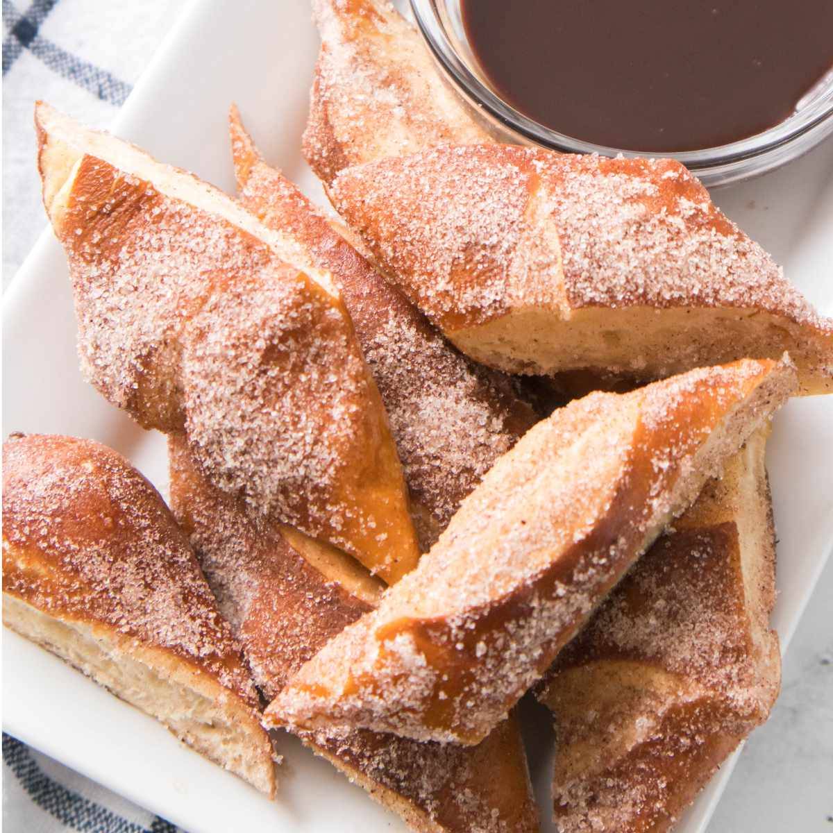 air fryer cinnamon sugar pretzel bites