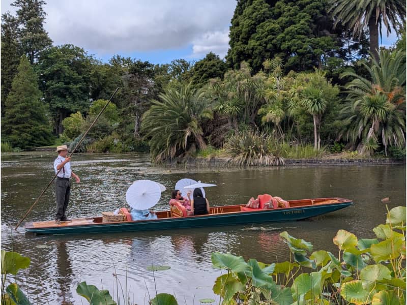 Punting on the Lake