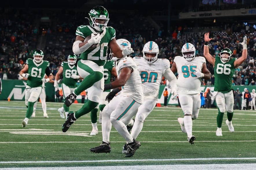 Breece Hall: Running Down a Dream by Colton Dodgson