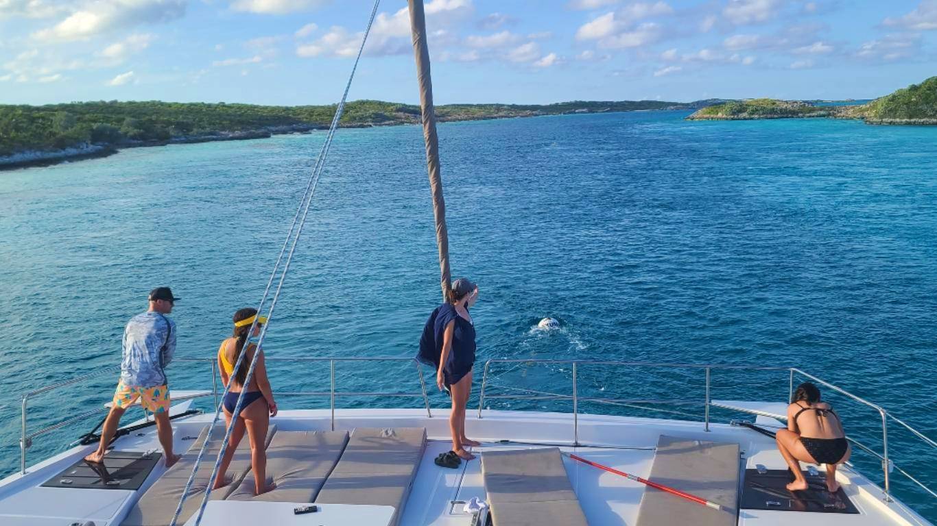 A successful tie-off in Pirate's Lair | Look at the tide ripping past the mooring ball