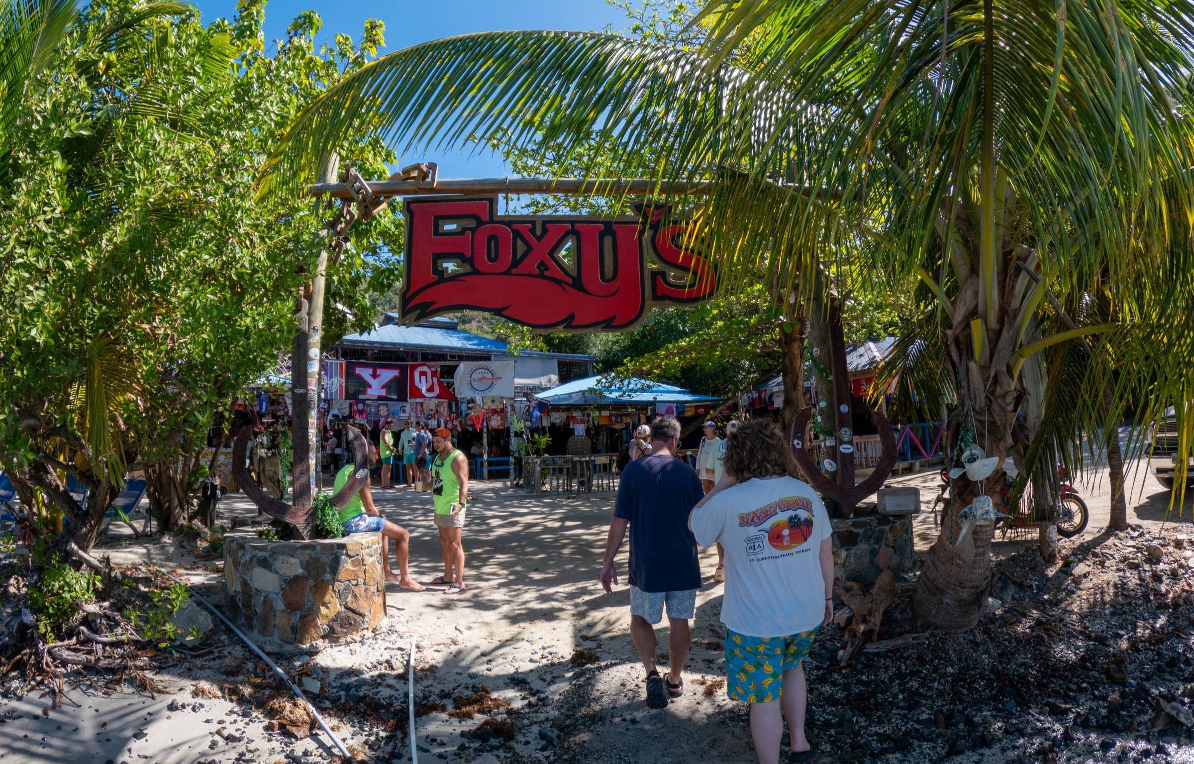 Foxy's, Jost Van Dyke - your captain knows when to get you there and when to get a table. Photo: guest Kelly Wilson