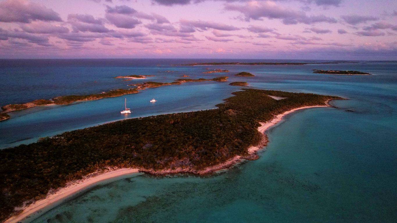 The Pirate's Lair cut and Halls Pond in the background behind the smaller cays