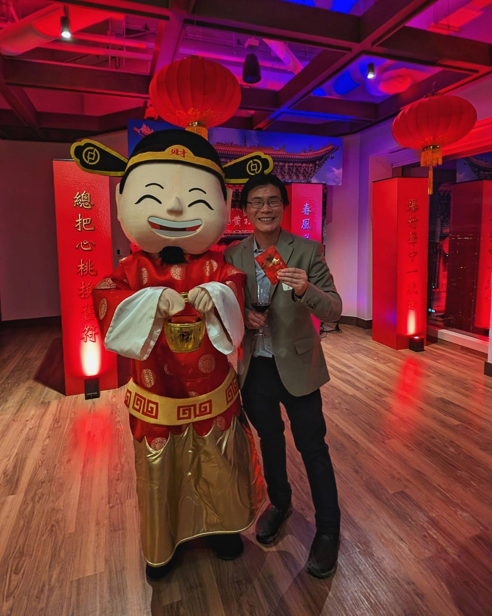 Travelling Foodie Raymond Cua and God of Fortune at Hong Kong Tourism Chinese New Year Event