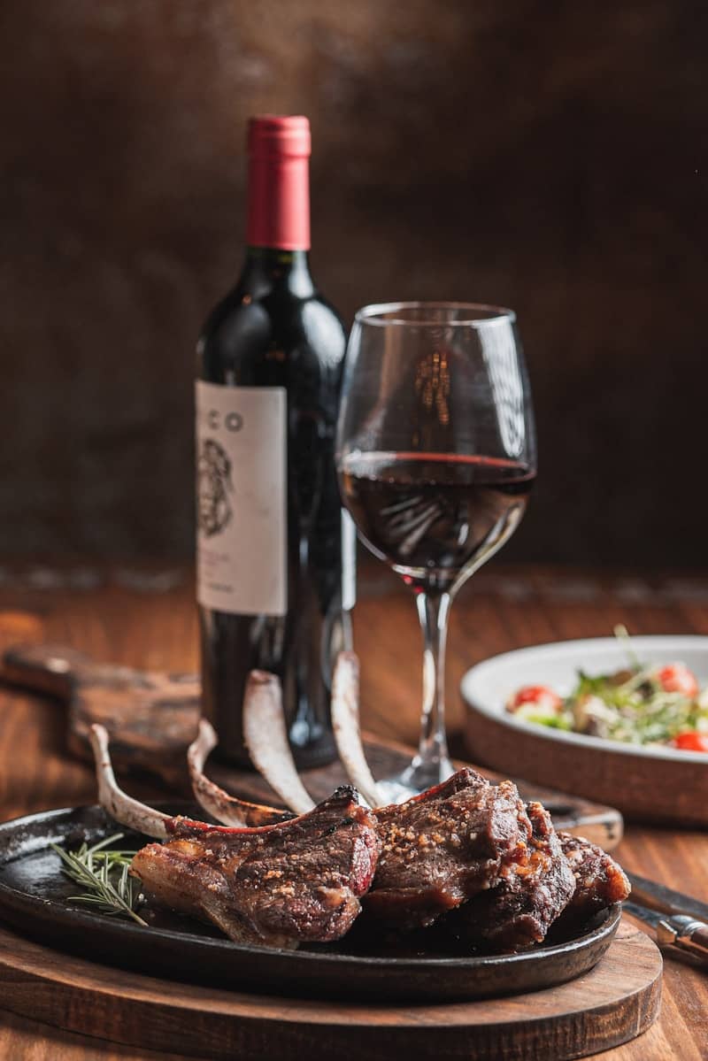 Rack of lamb with wine and salad