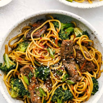 Garlic Beef and Broccoli Lo Mein