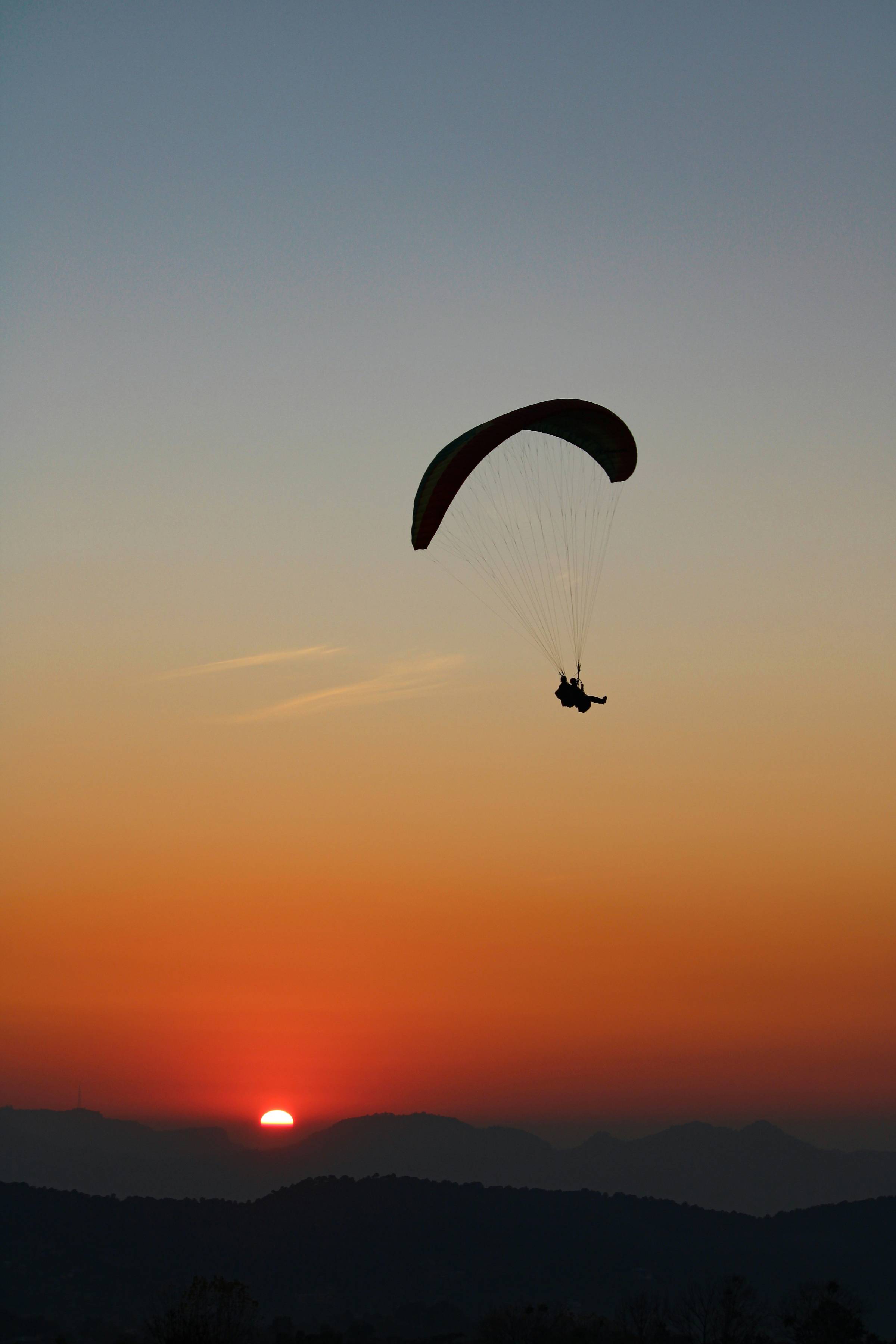 Community meet-up in Delhi and our special Diwali trip (hint: paragliding, mountains)
