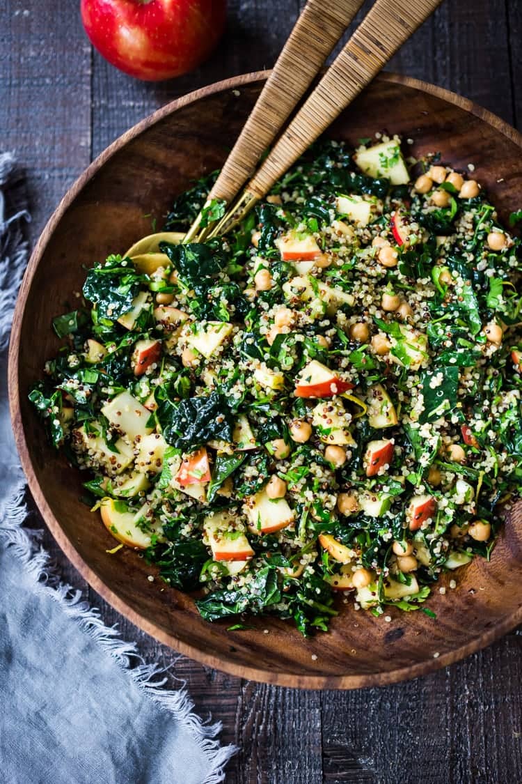 kale apple and chickpea salad 