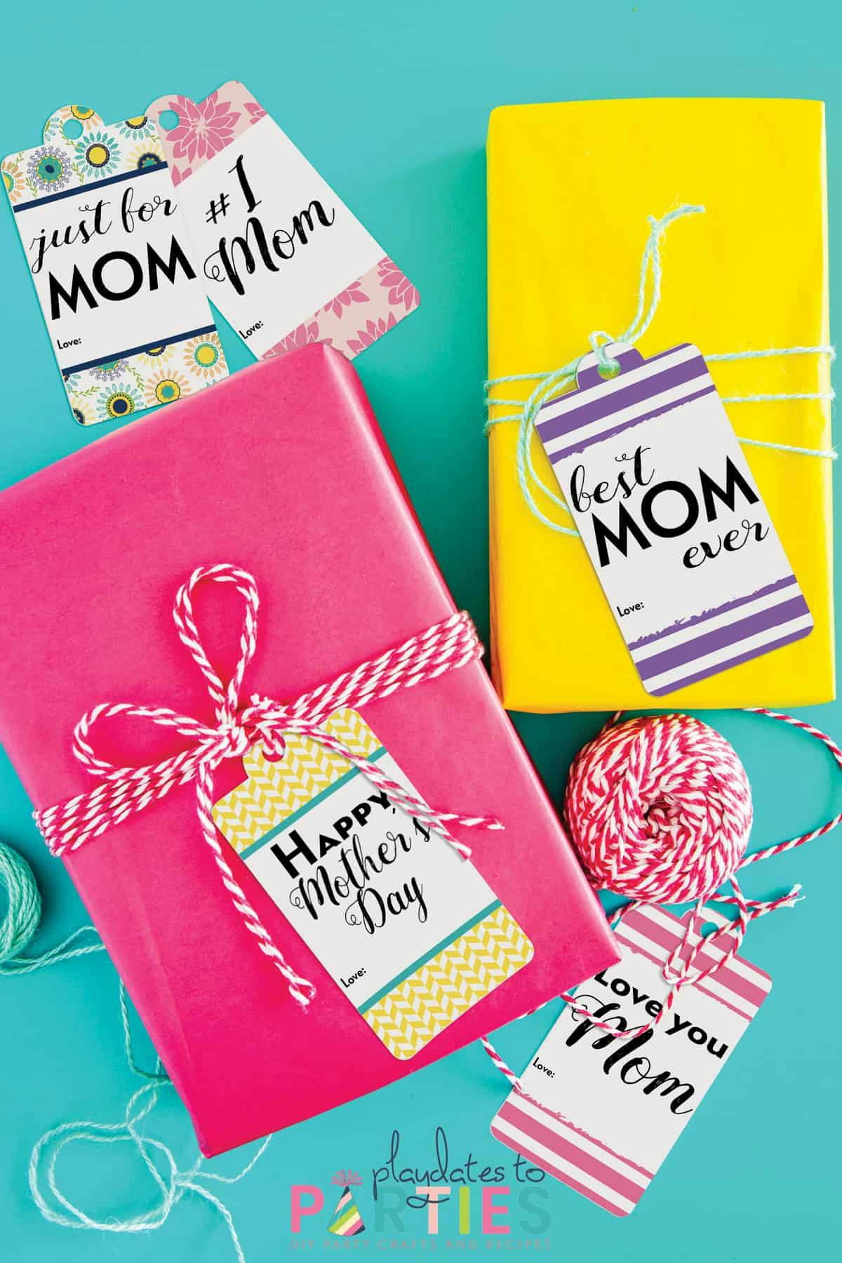 Wow! Just look at all of these cute Mother's Day printable gift tags. There  are so many to choose from, an…