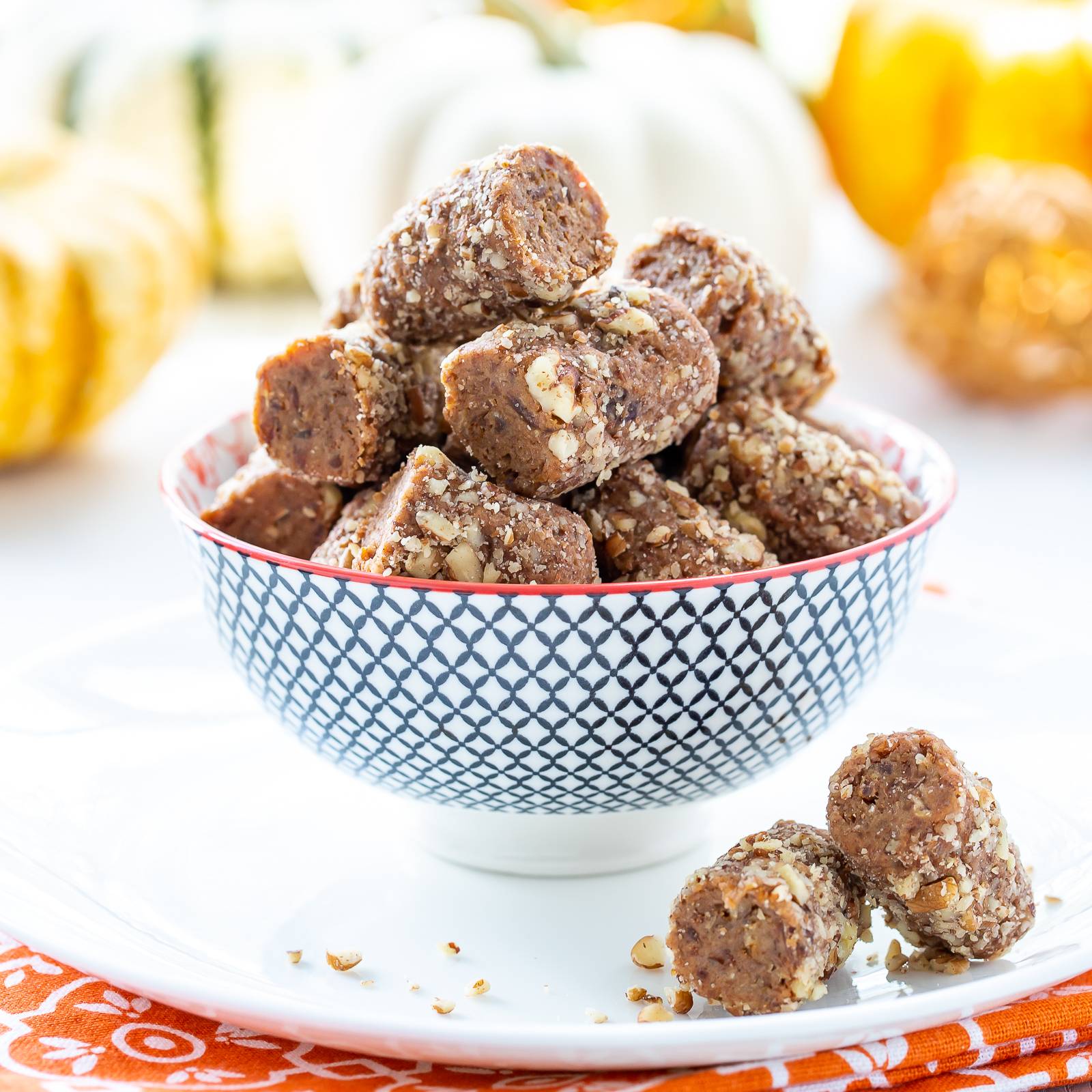 Pecan Pumpkin Spice Date Rolls