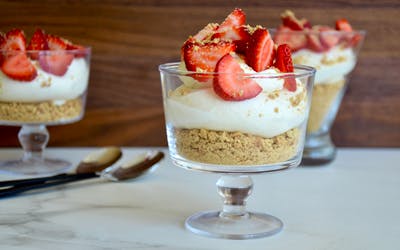 Easy No-Bake Cheesecake Parfaits