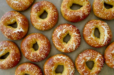 Easy Soft Pretzel Bagels