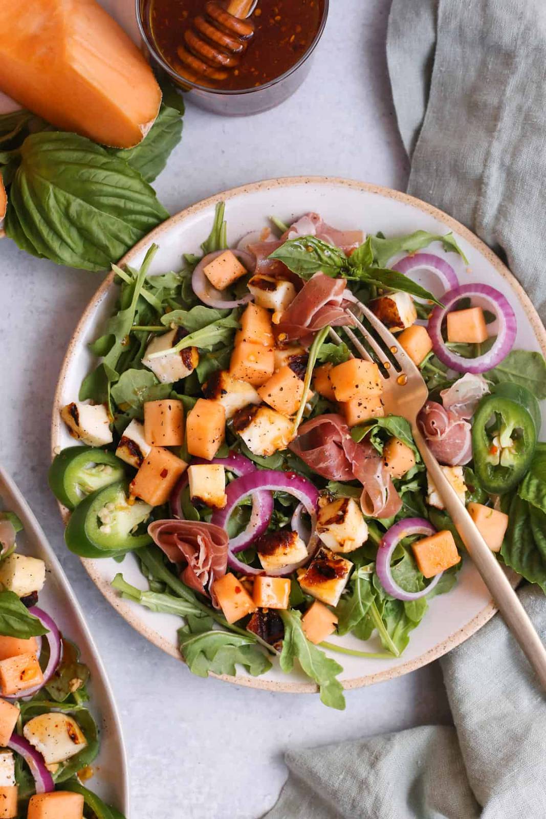 Easy Halloumi Salad