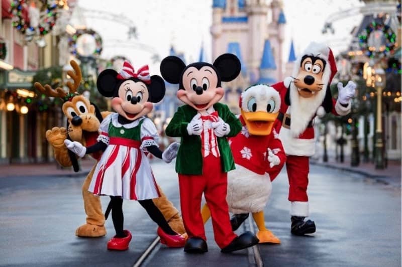 Mickey's Fab Five Xmas