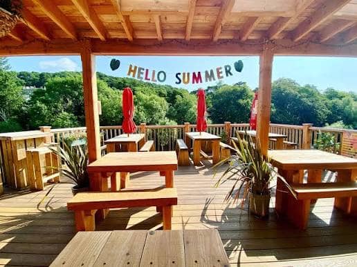 Riverbanc cafe in the summer