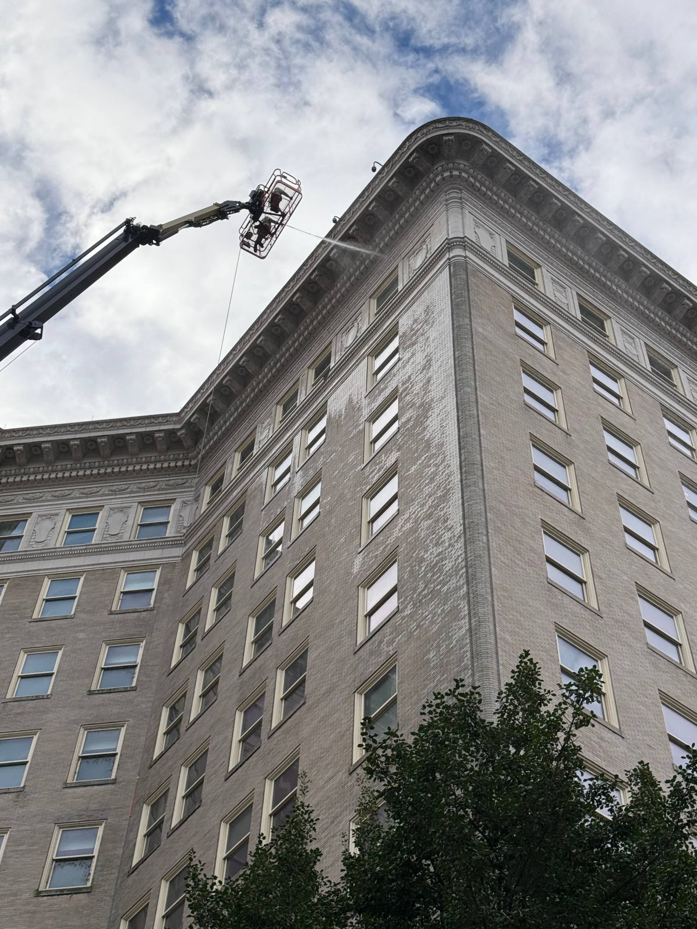 envirowash cleaning the washington building in richmond va
