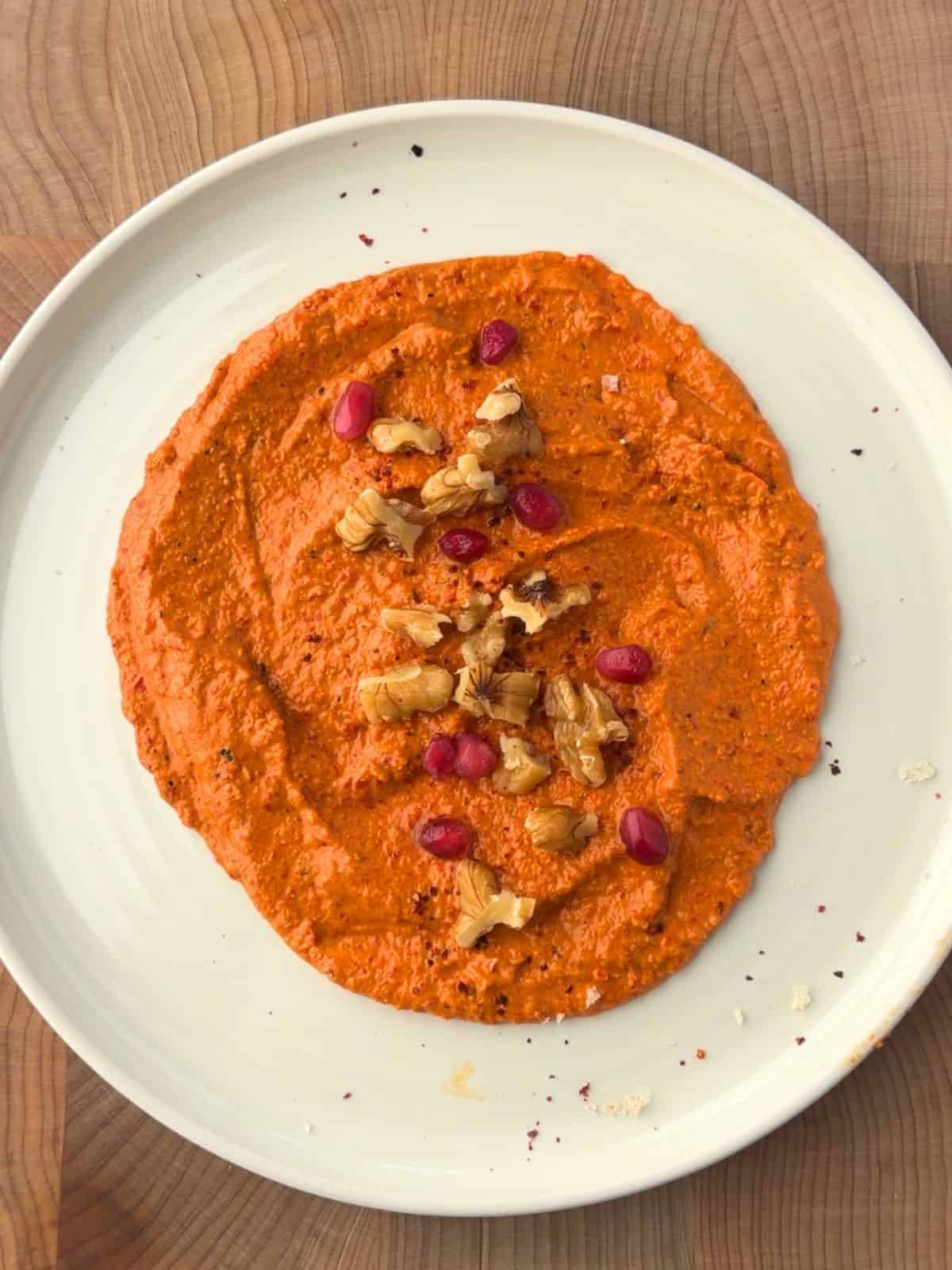 muhummara dip