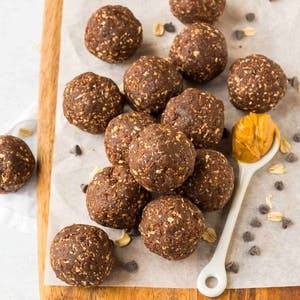 Chocolate Peanut Butter Energy Balls