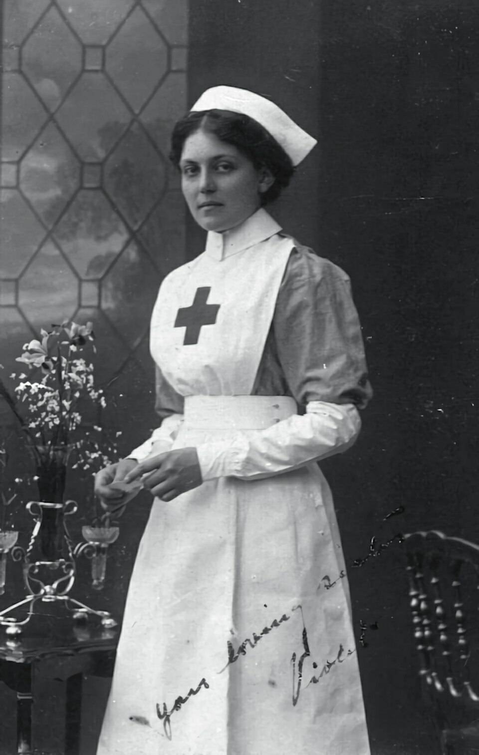 portrait of Violet Jessop