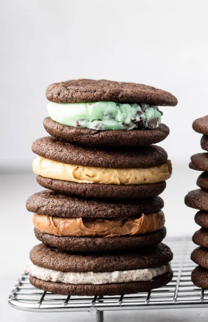 stack of 4 oreos