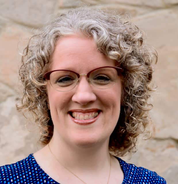 Image showcasing How to Ask for Help Professionally | Polite Phrases - LanguageTool