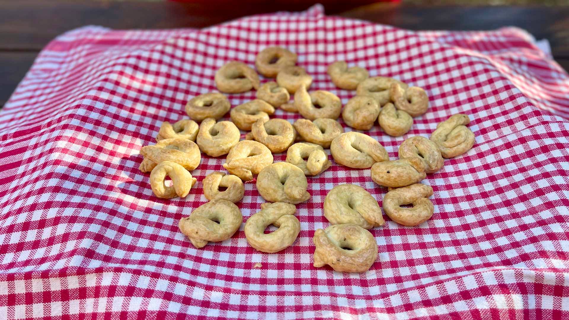 Handmade Tarallini