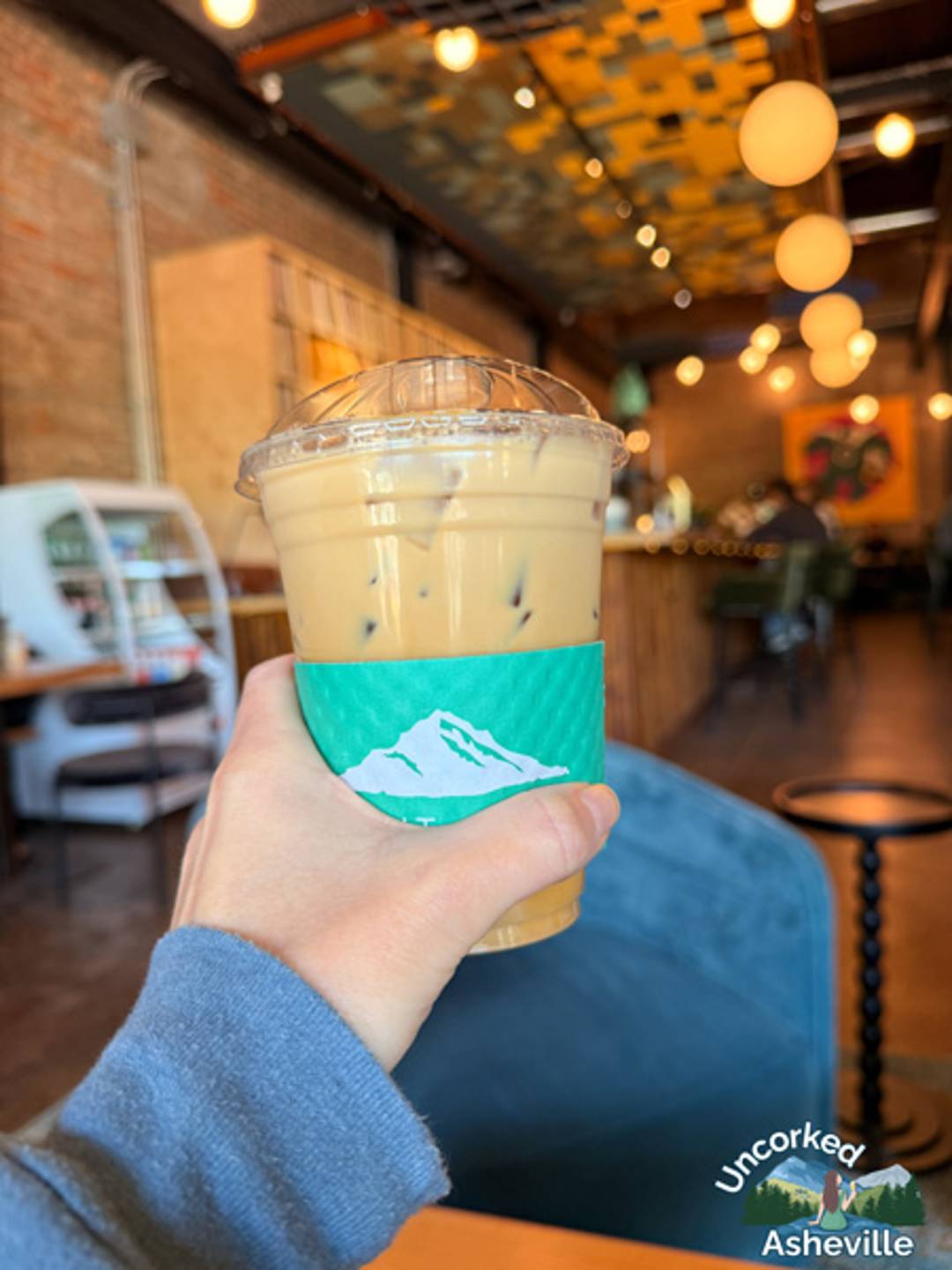 Summit iced latte