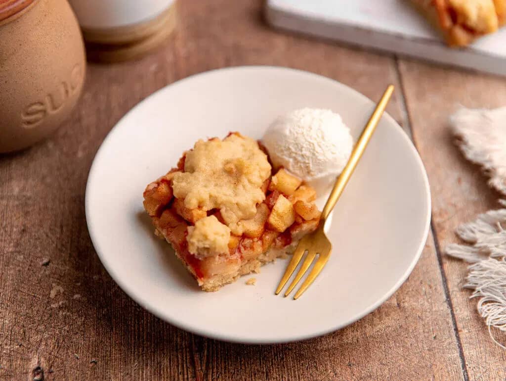 Apple Pie Bars