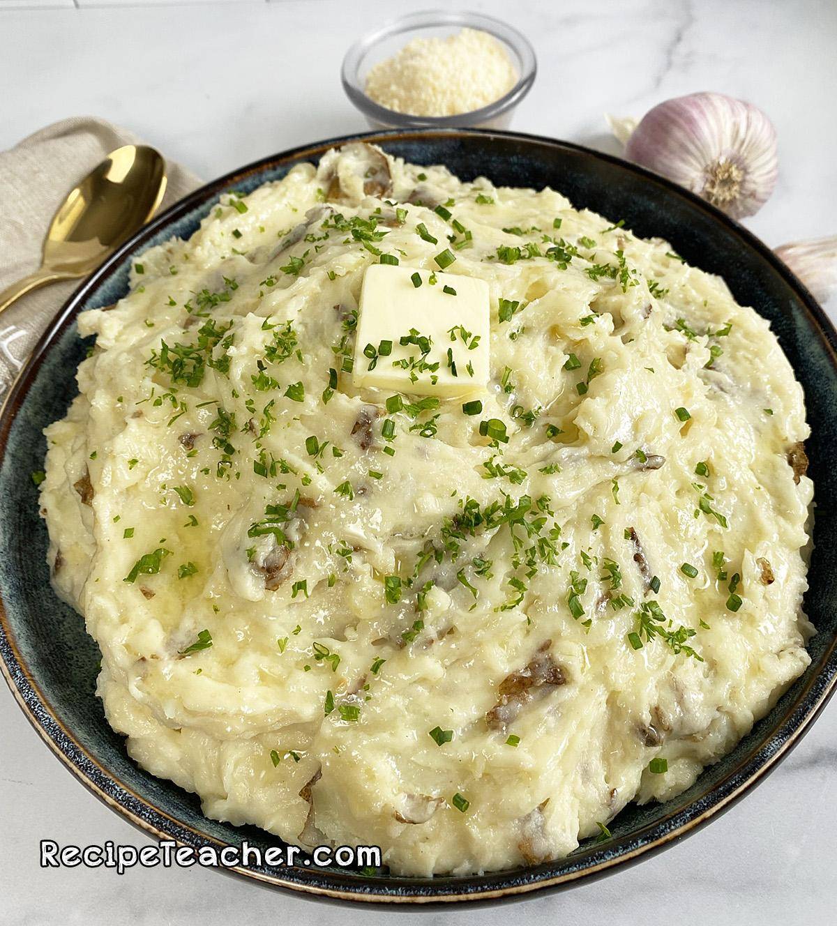 Instant Pot Mashed Potatoes [Country Homestyle]