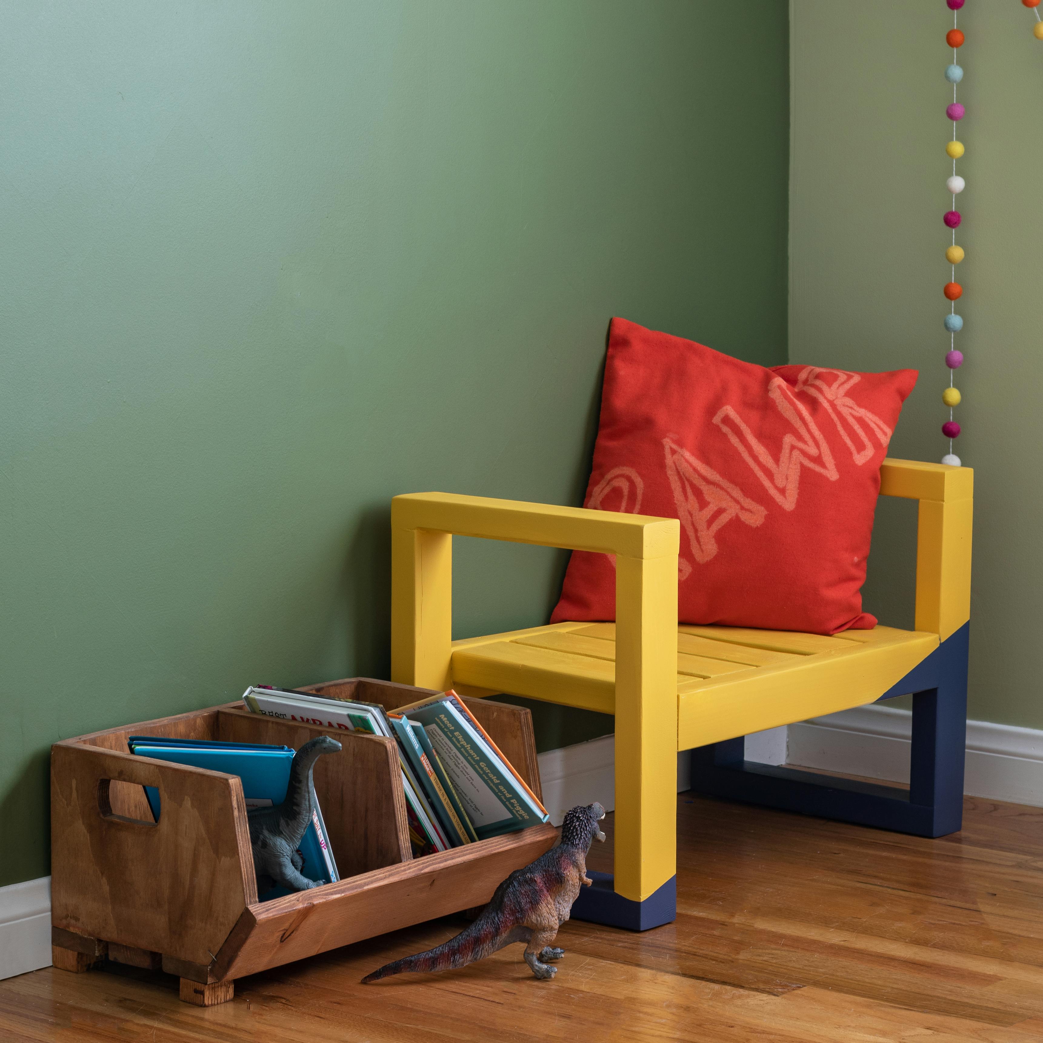 DIY Toddler Bench   TfDzreUN96XfjEXPyHzwBv