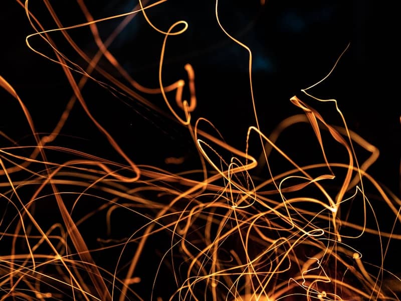 a close up of a bunch of orange lines