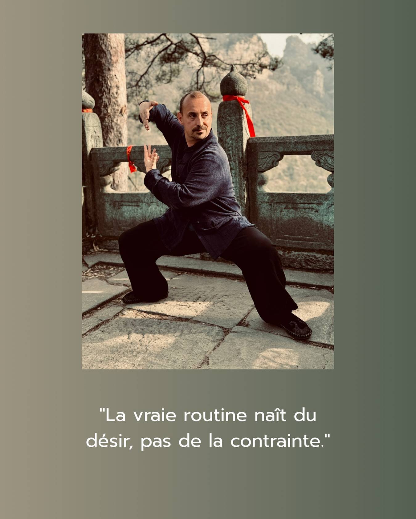 Installer la routine dans sa pratique… mais vraiment ! 
On entend souvent qu’il faut mettre en place des routines…
 Mais soyons honnêtes : le plus difficile, ce n’est pas de décider de commencer, c’est de tenir dans le temps.
La vraie question, c’est : comment créer une routine qui dure ?
 Dans la pratique des arts internes, il existe une réponse simple et puissante :
 Utiliser une force naturelle que nous avons tous : le désir.
Quand on prend le temps d’être pleinement présent, de ressentir, d’observer l’espace qui s’ouvre et le plaisir que cela génère, alors quelque chose se grave profondément en nous.
💡 Ce plaisir conscient crée un lien puissant dans l’inconscient. C’est lui qui nous appelle, jour après jour, à revenir à la pratique.
 Ce n’est plus une contrainte, c’est un rendez-vous avec soi-même.
 Et petit à petit, la routine devient naturelle.
Et vous, comment cultivez-vous ce lien qui vous donne envie de revenir à la pratique ?
 Partagez en commentaire ⬇️

—————

Building a sustainable practice routine… but for real! 
We often hear how important routines are…
 But let’s be honest: the hardest part isn’t deciding to start — it’s keeping it alive over time.
The real question is: how do we create a routine that lasts?
 In internal arts, there’s a simple yet powerful answer:
 Harness a natural force we all have — desire.
When we take the time to be truly present, to feel, to observe the space that opens within, and the pleasure it brings — something deep anchors itself inside.
💡 This conscious pleasure creates a strong connection within the subconscious. It’s what calls us back to the practice, day after day.
 It’s no longer a constraint — it becomes a meeting with yourself.
 And little by little, the routine feels natural.
And you? How do you cultivate that desire to return to your practice?
 Share in the comments ⬇️

 #qigong #neigong #taoisme #taoism #artsinternes #internalarts #pratiqueinterne #energywork #desirinterieur #routinepositive #discipline #qibo #plaisirdepratiquer #bienetre #vitalité