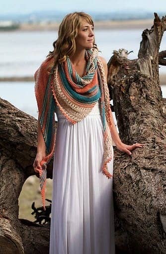 Beachcomber Shawl by Chelsea Berkompas