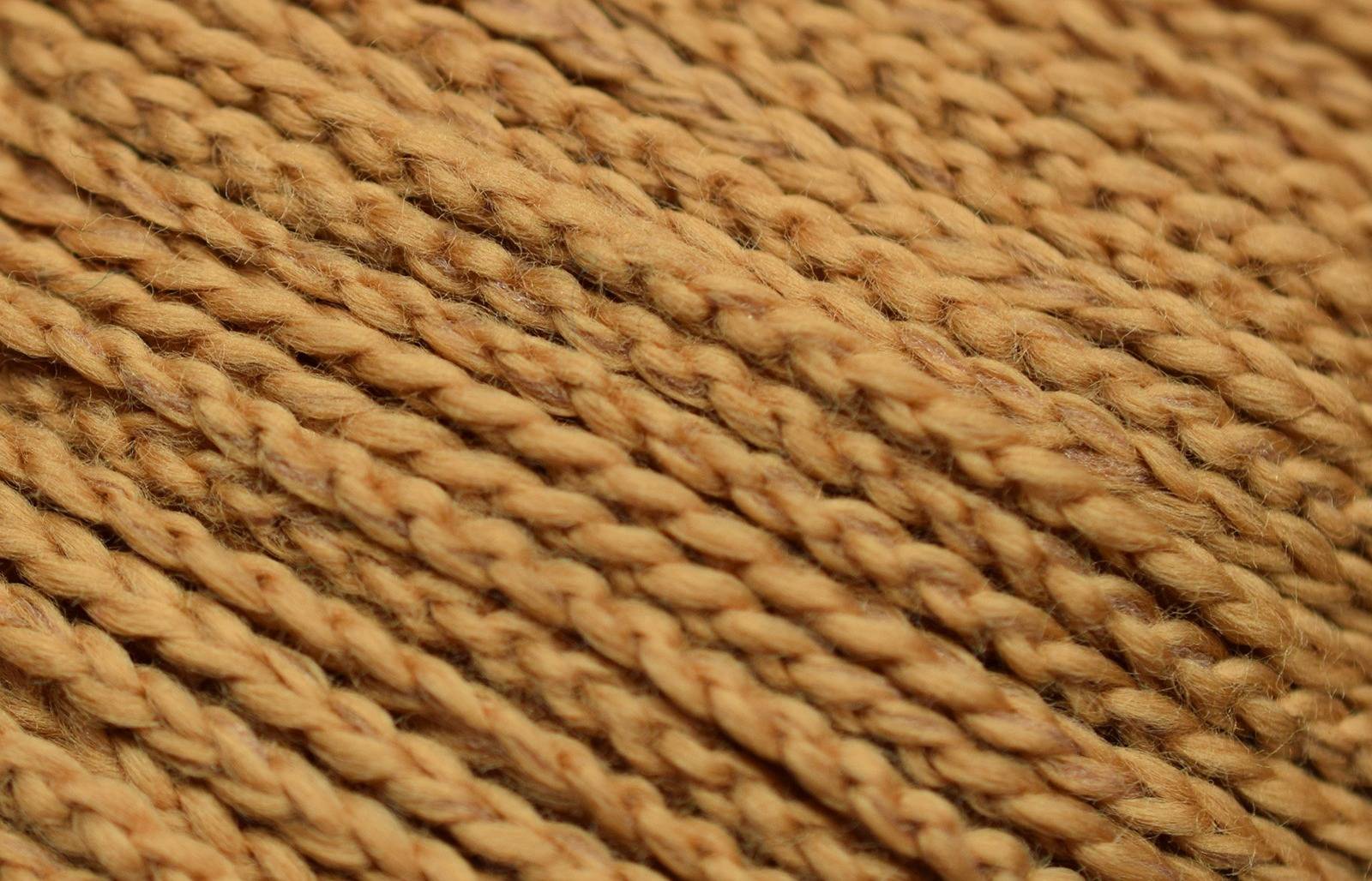 Chainette Yarns - Sealed with a Kiss